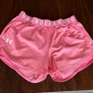 UNDERARMOUR Pink Medium Shorts
